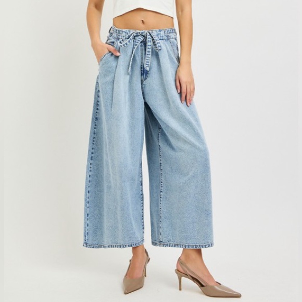 High-Waist Wide Leg Light Blue Denim Pants - Picture 5 of 5